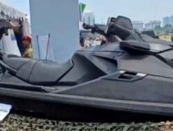 Kopaska Memperlihatkan Kemampuan Jet Ski Berpersenjata FN MAG