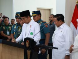 Prabowo Menemani Presiden dalam Upacara Pembukaan Rumah Sakit TNI di Surabaya