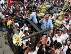 Prabowo Mengungkap Arti Naik Maung Bareng Gibran saat Mendaftar ke KPU: Simbol Kemauan Koalisi Kami untuk Membawa Indonesia ke Depan