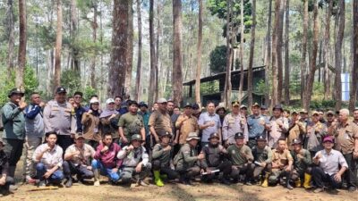 Perhutani Bandung Utara Melakukan Mitigasi Bencana di Kawasan Hutan Cikole Lembang Menjelang Musim Penghujan