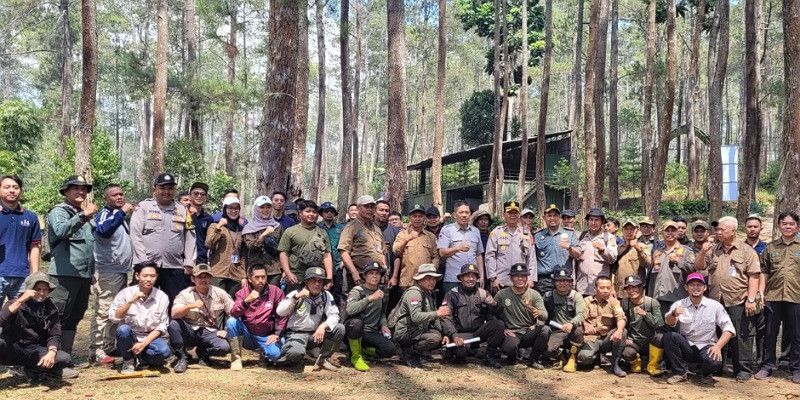 Perhutani Bandung Utara Melakukan Mitigasi Bencana di Kawasan Hutan Cikole Lembang Menjelang Musim Penghujan