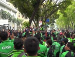 Tulisan Ulang: Tarif Ojek Online Saat Ini Tidak Relevan Menurut Relawan Peraksi