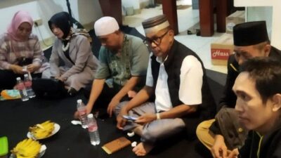 Ervinna, calon anggota legislatif dari Partai Ummat, mengajak masyarakat untuk menjaga kekompakan dan persatuan demi mencapai tujuan bersama.