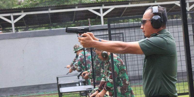 Korem 052/Wijayakrama Melaksanakan Latihan Menembak