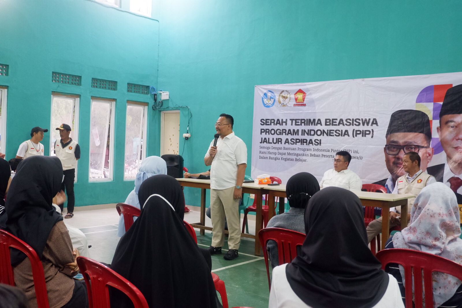 1.619 Siswa di Seluruh Tangerang Raya Diterima sebagai Penerima PIP Tahap ke-2 Tahun 2023 atas Usaha Wakil Ketua DPR RI Prof. H. Sufmi Dasco Ahmad