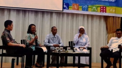 Noldus Pandin Menjadi Narasumber dalam Talk Show Hari Disabilitas Internasional di Keuskupan Makassar