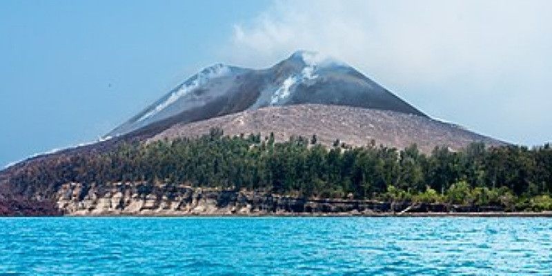 Gunung Anak Krakatau Meletus hingga Ketinggian 800 Meter