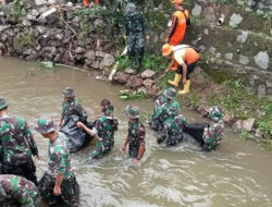 Bersihnya Aliran Sungai Ciliwung oleh Korps Baret Merah sebagai Upaya Antisipasi Banjir