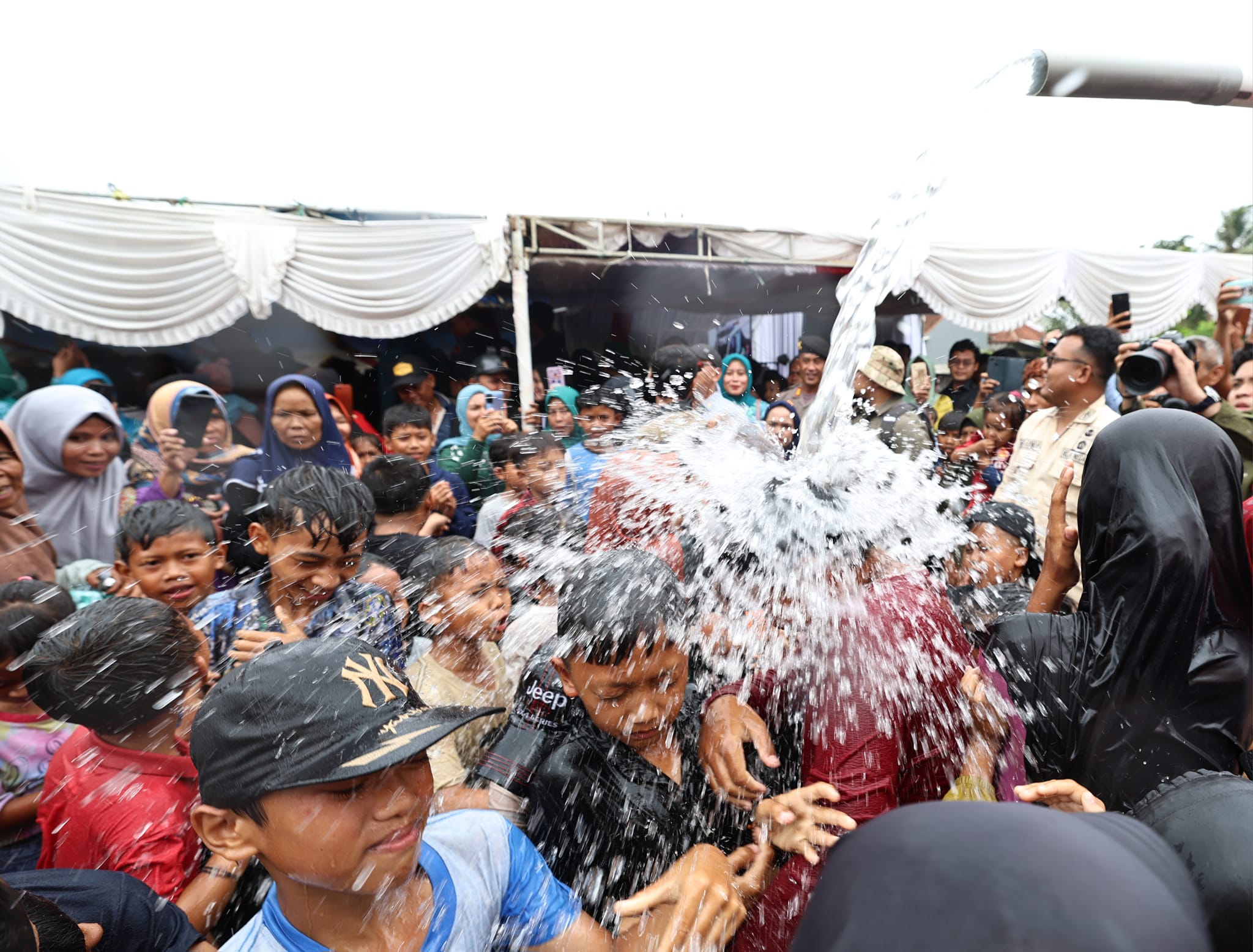 Prabowo Resmikan 9 Titik Air Bersih di Sukabumi, Kini Total 110 di Seluruh Indonesia