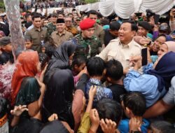 Resmikan 9 Titik Bantuan Sumber Air di Sukabumi, Prabowo Disambut Antusias Ribuan Warga