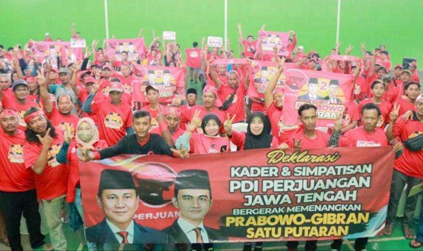 Ratusan Kader dan Simpatisan PDIP Jateng Mendukung Prabowo-Gibran dalam Pilpres 2024