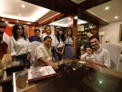 Prabowo Akhirnya Berjumpa dengan Anak Geniuses Kenneth Matthew