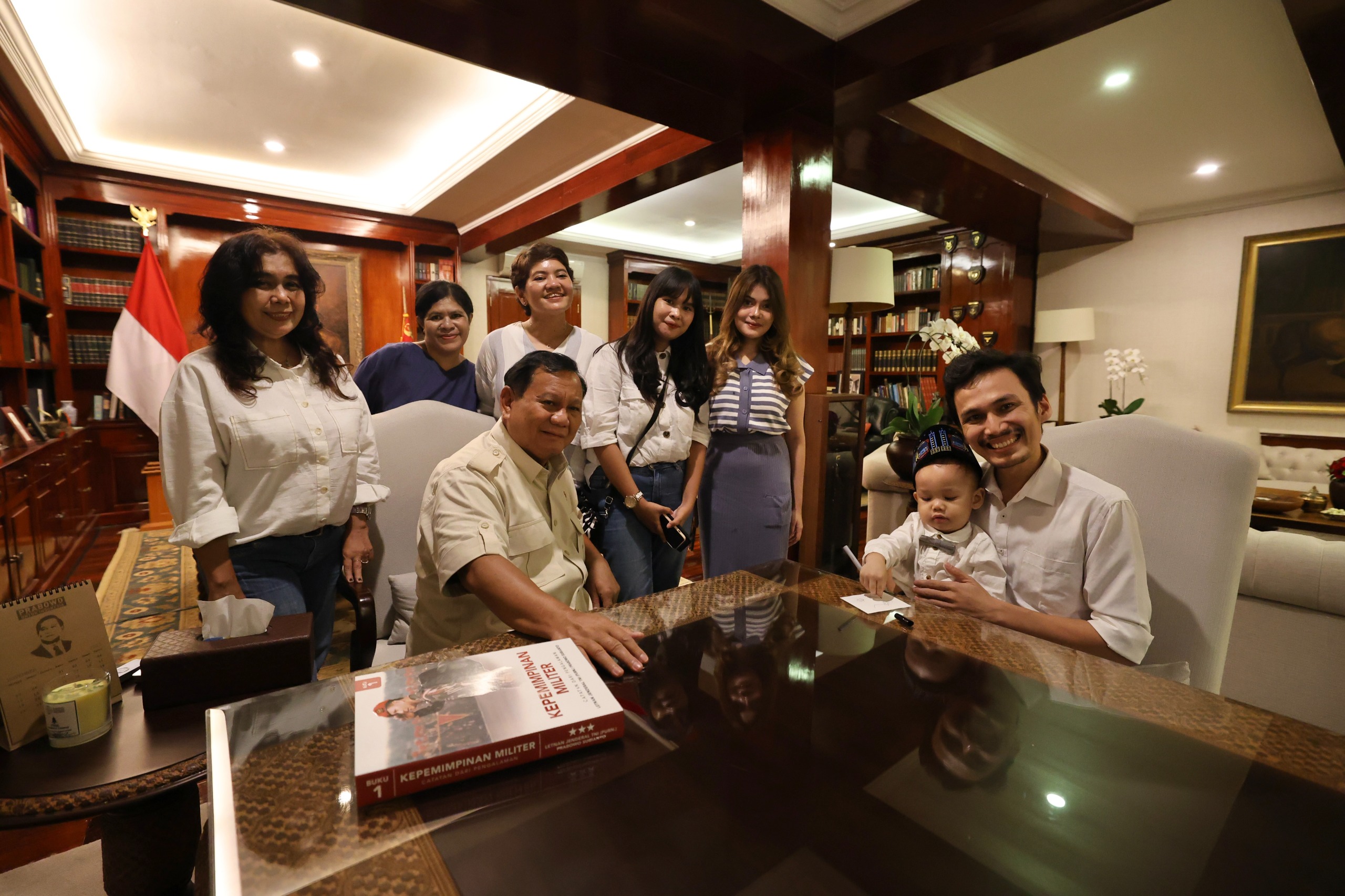 Prabowo Akhirnya Berjumpa dengan Anak Geniuses Kenneth Matthew