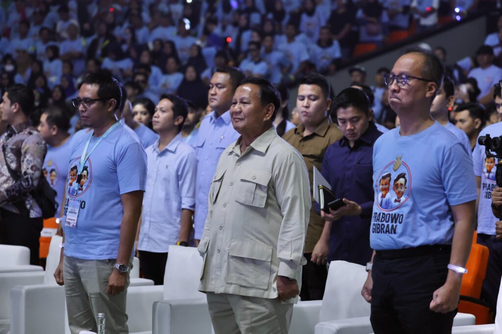 Banyak Orang yang Berpintar, Tetapi Belum Tentu Mampu Bekerja untuk Kesejahteraan Rakyat