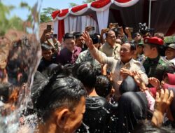 Prabowo Menghadiri Acara Resmi Pembukaan 5 Lokasi Bantuan Air Bersih di Kabupaten Kuningan