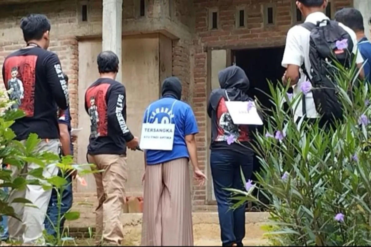 Rekonstruksi Kasus Remaja Tewas Akibat Kopi Sianida di Pacitan, 28 Adegan Diperagakan