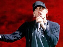 Cristiano Ronaldo Mendapat Banyak Kritikan, Rapper Eminem: Ya Iyalah, Dia Itu Pemain Terbaik di Dunia Buatannya