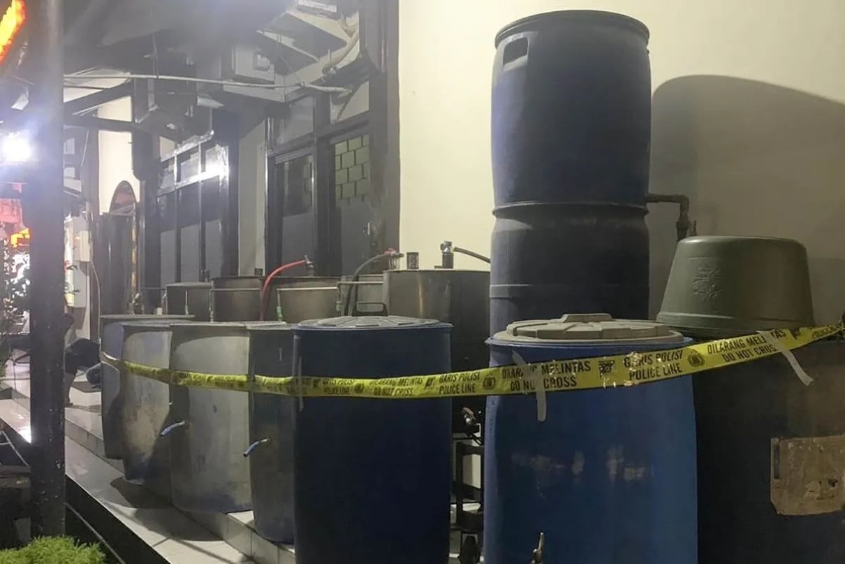 Polres Malang Mengungkap Pabrik Miras Ilegal, Sebanyak 250 Liter Miras Disita