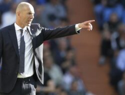 Zinedine Zidane Masuk dalam Daftar Calon Pelatih Bayern Munchen namun Kurang Tertarik