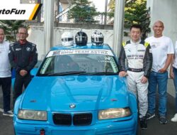 Bimmer Pacu Mobilnya di Sirkuit dalam Joyfest: BMW Astra Driving Experience 2024