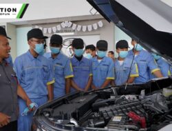 Auto2000 Memperkenalkan Teknologi Elektrifikasi Toyota dan Cara Perbaikannya kepada Siswa SMK