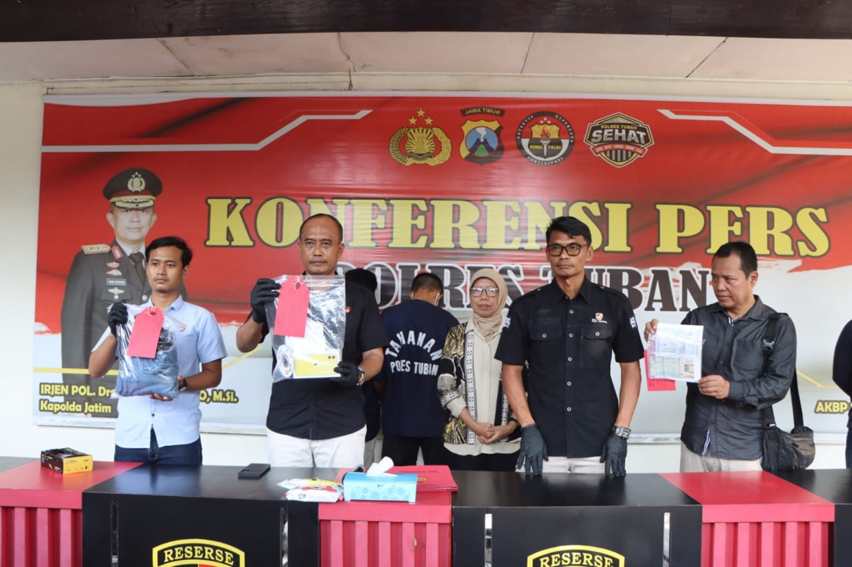 Pelaku Pencurian HP di Tuban Ditangkap Saat Menyelinap Mencuri Minyak Kapak 1 Dus