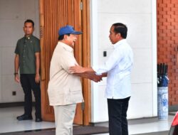 Prabowo Hampiri Jokowi ke Halim, Beri Ucapan Selamat Ulang Tahun Secara Langsung
