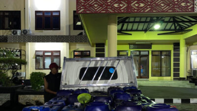 Warga Probolinggo Digerebek Polisi Selundupkan 1.190 Liter BBM Solar di Situbondo