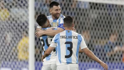 Foto: Kandaskan Perjuangan Kanada, Argentina Selangkah Lagi Pertahankan Gelar Juara Copa America