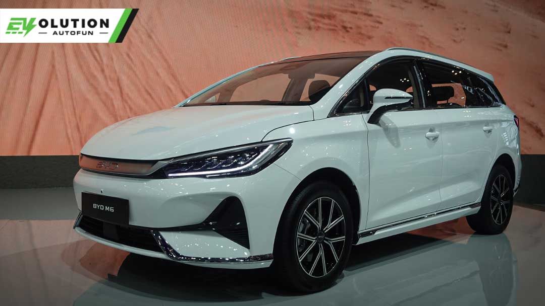 BYD M6 Jadi Langkah Awal Mobil Listrik MPV Gak Perlu Mahal, Apa Resepnya?