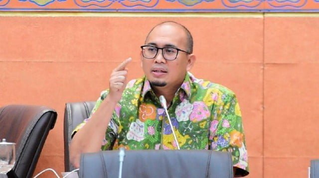 Andre Rosiade Terima Aduan Korban PHK PT Pos Indonesia