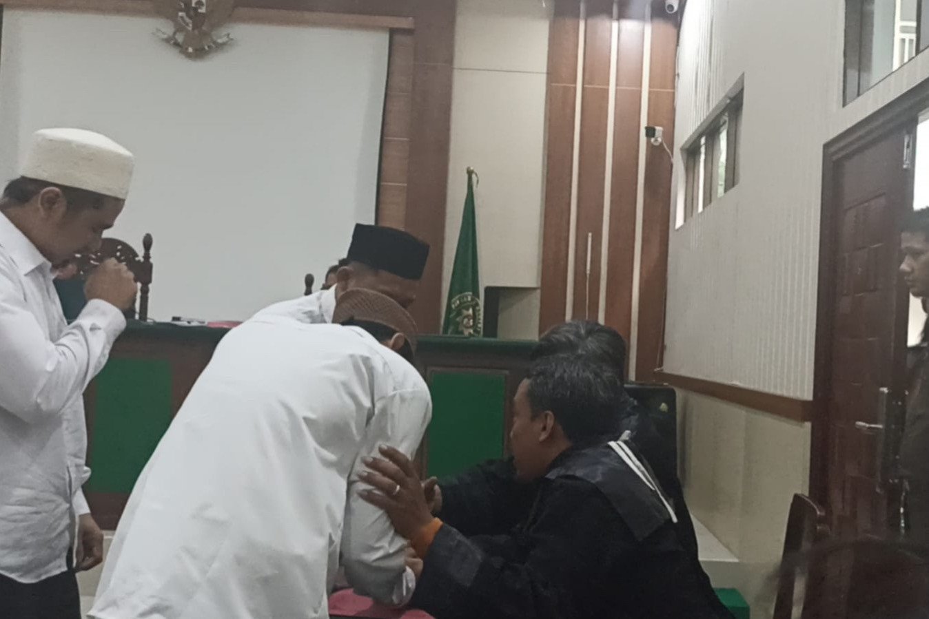 Setelah Divonis Bebas, Gus Samsudin Langsung Keluar Lapas