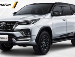 Konsumsi BBM Toyota Fortuner Bensin Gen 1 dan 2 Ternyata Beda Meski Pakai Mesin Serupa