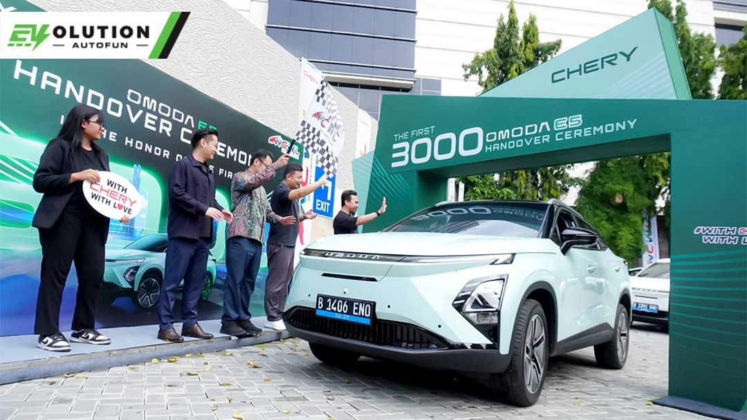 Chery Serahkan 3.000 Unit Mobil Listrik Omoda E5 ke Konsumen dan Resmikan Komunitas