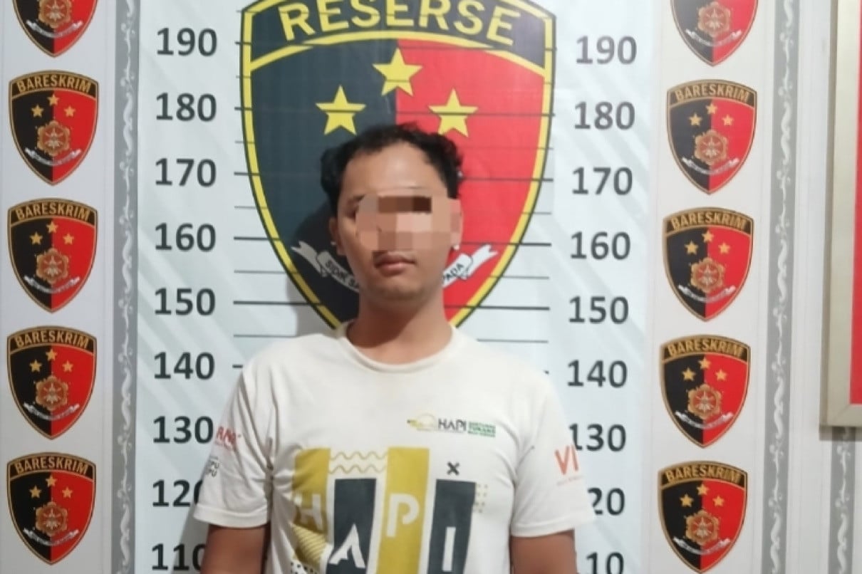 Pemuda di Gresik Digerebek Polisi di Rumah, Ini Dosa-Dosanya