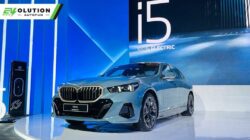 Harga Mobil Listrik BMW i5 Sepadan dengan Kemampuannya, Sekali Ngecas Bisa Dipakai Lebih dari 500 Km