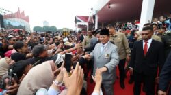 Prabowo Sapa Warga di Monas Usai Hadiri HUT TNI ke-79