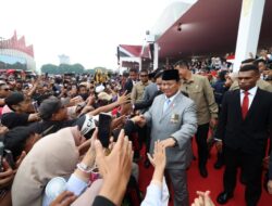 Prabowo Sapa Warga di Monas Usai Hadiri HUT TNI ke-79