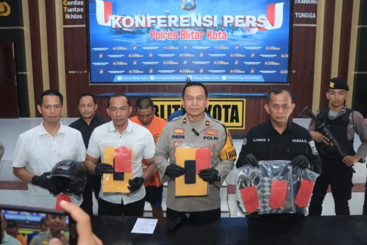 Polres Blitar Bekuk Sindikat Pencuri Modus Kempes Ban & Pecah Kaca Mobil Antarkota