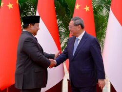 Prabowo Subianto Meets with China PM, Aims to Enhance Economic and Educational Collaboration