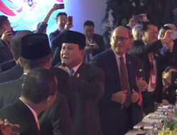 Prabowo Subianto Sings Maluku Folk Song “O Ulate” in Beijing