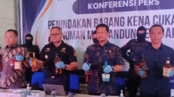 DJBC Jatim Sita Ribuan Minuman Beralkohol dengan Pita Cukai Palsu Senilai Rp17,64 M