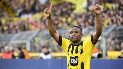 Youssoufa Moukoko Borussia Dortmund: Pemalsuan Umur Dicurigai