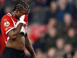 Tyrell Malacia Membuat Keputusan Terbaik dengan PSV Eindhoven!
