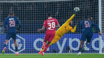 Penampilan Sensasional Alisson Becker di Liga Champions, PSG Gagal