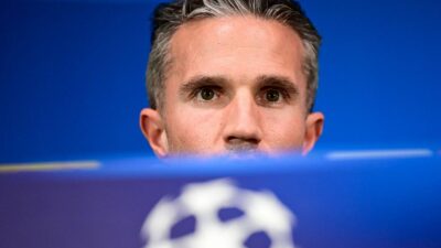 Robin van Persie Bersiap Bikin Kejutan di Leg Kedua Liga Champions