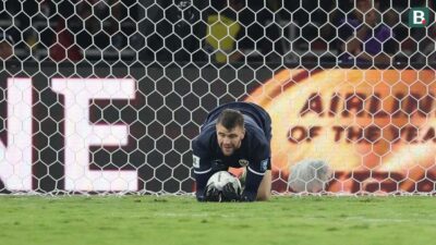 Maarten Paes, Sorotan Publik Meski Kebobolan 3 Gol