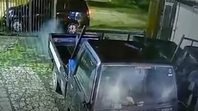 Terekam CCTV: Komplotan Curanmor Gasak Mobil Pikap L300 di Surabaya