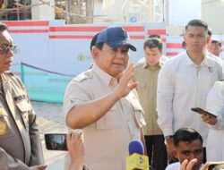 Prabowo Bersikeras Tak Akan Mundur Hadapi Mafia dan Koruptor